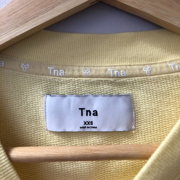 Aritzia TNA yellow cropped sweatshirt (XXS) - Picture 3 of 4
